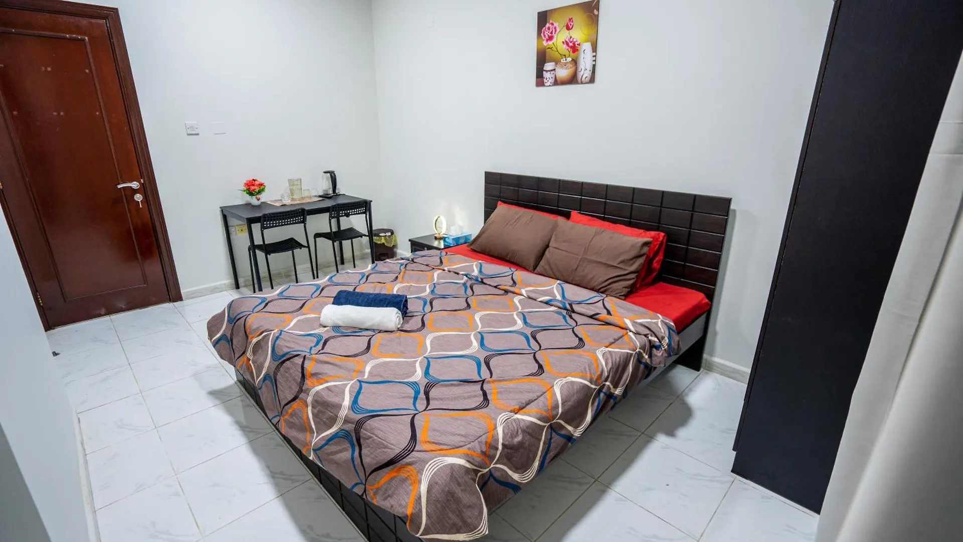 A Home Away From Home 아부다비