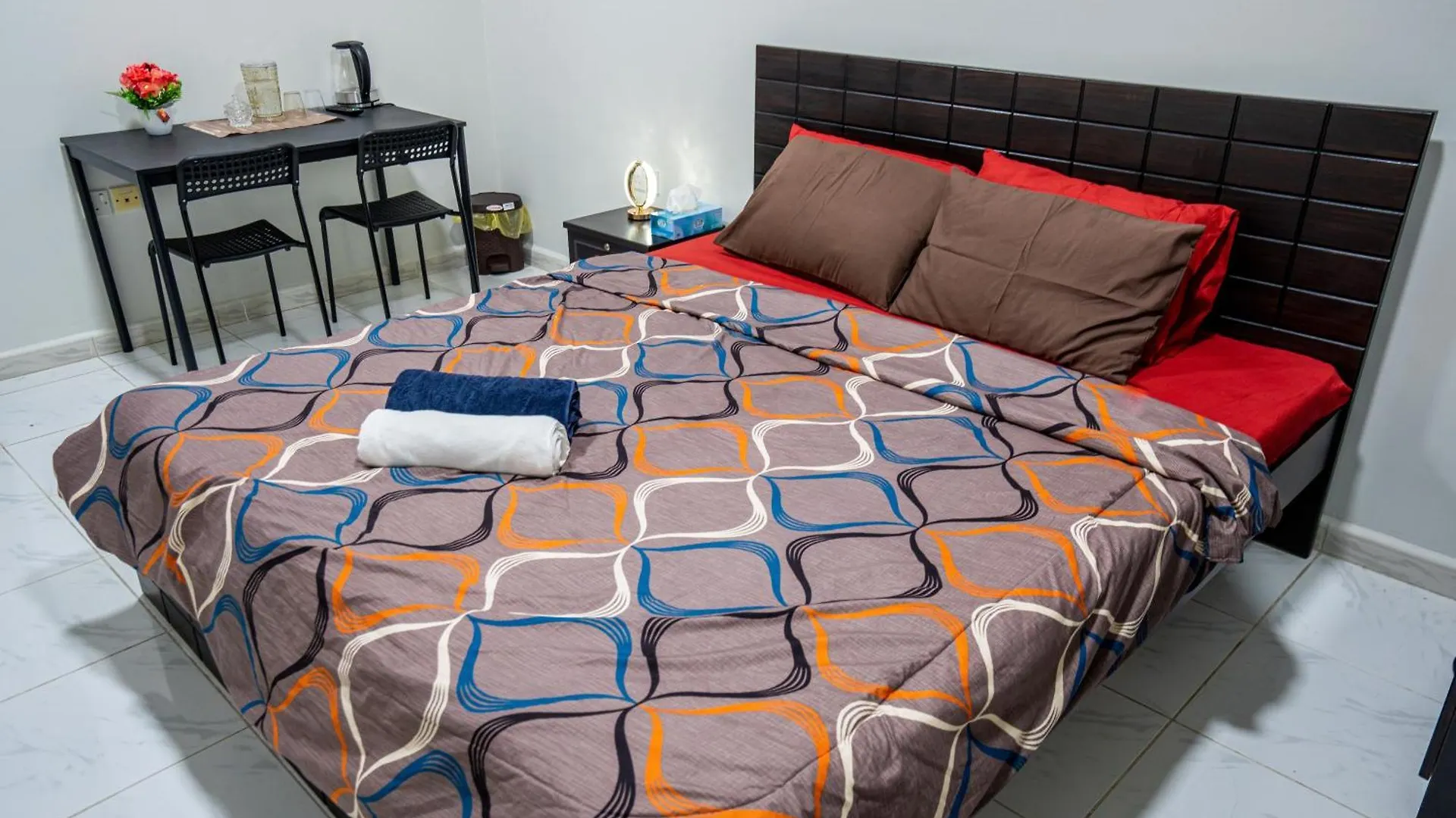 홈스테이 A Home Away From Home 아부다비